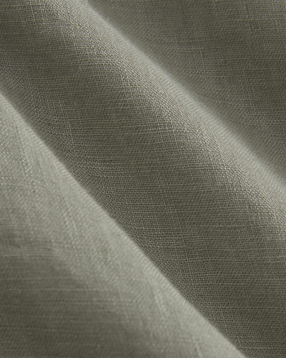 The Classic Shirt in Linen | Sage Green - Image 6