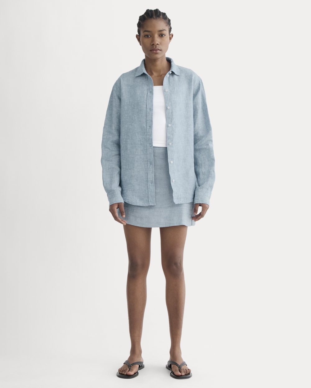 The Must-Have Shirt in Linen | Chambray - Image 4