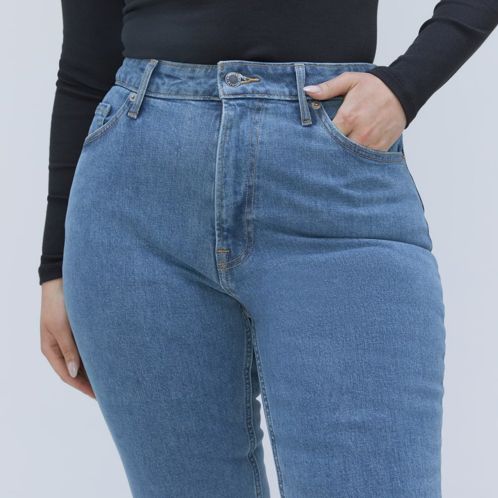 The Cheeky Hourglass Jean | Stone-Washed Sky | 28.5 Inseam - Image 3