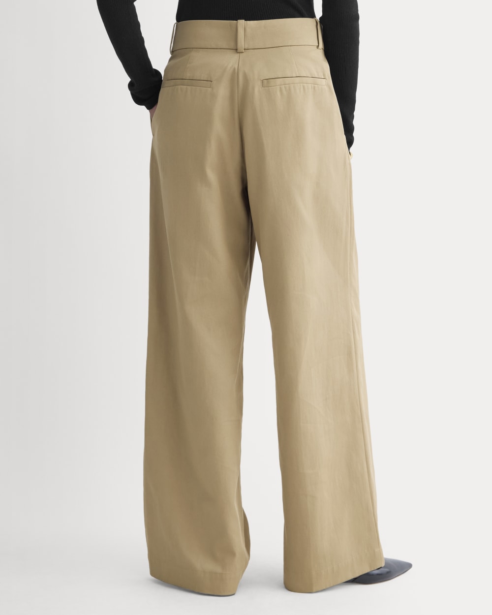 Wide-Leg Trouser in Buttersmooth | Ash Brown | 30 Inseam - Image 5