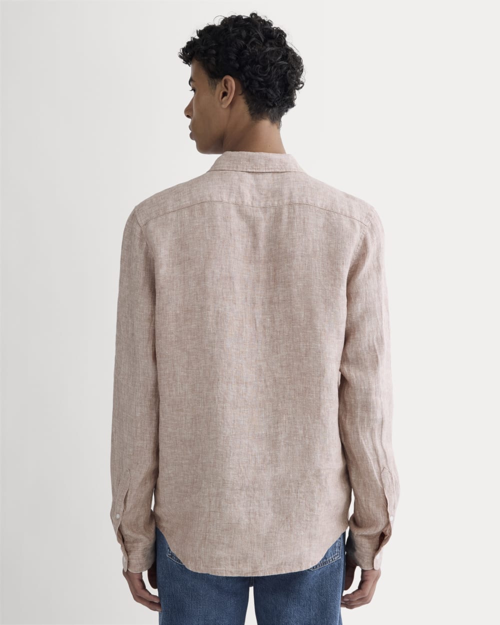 The Classic Shirt in Linen | Burlwood Chambray - Image 5