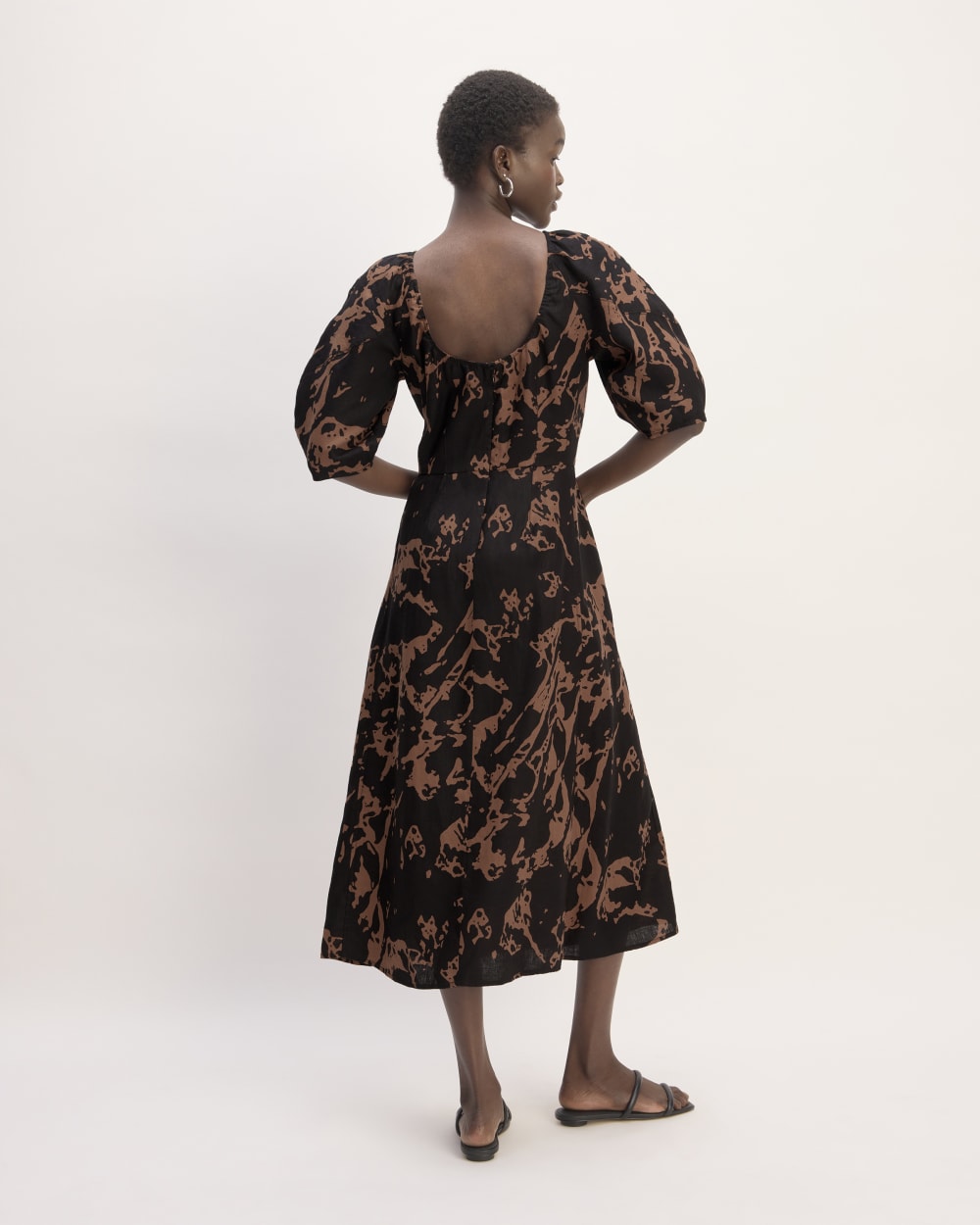 The Linen Short-Sleeve Scoop Midi Dress | Carob Brown Abstract - Image 6