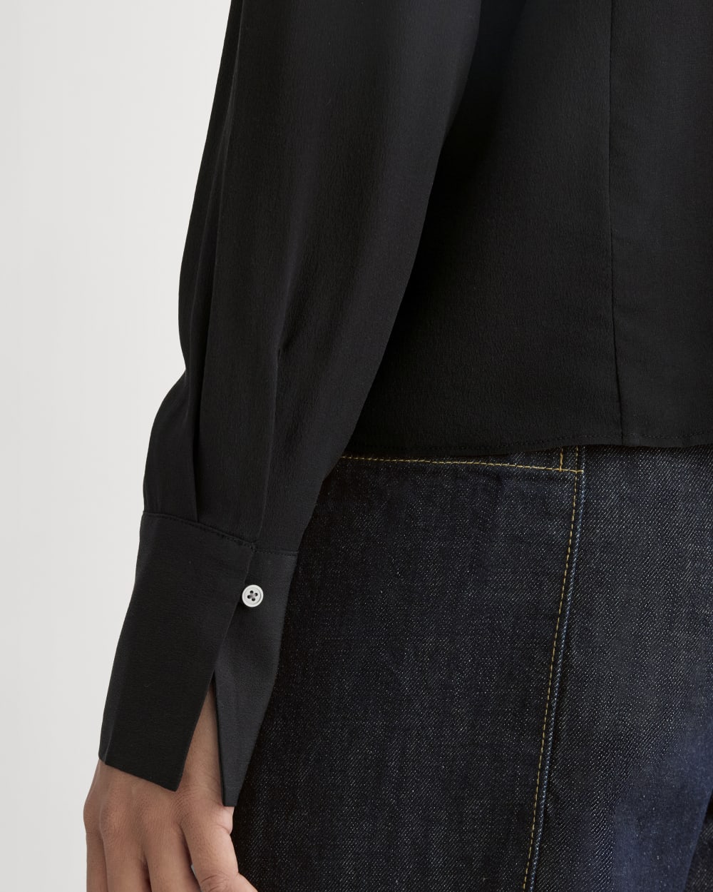 The V-Neck Blouse in Washable Silk | Black - Image 4