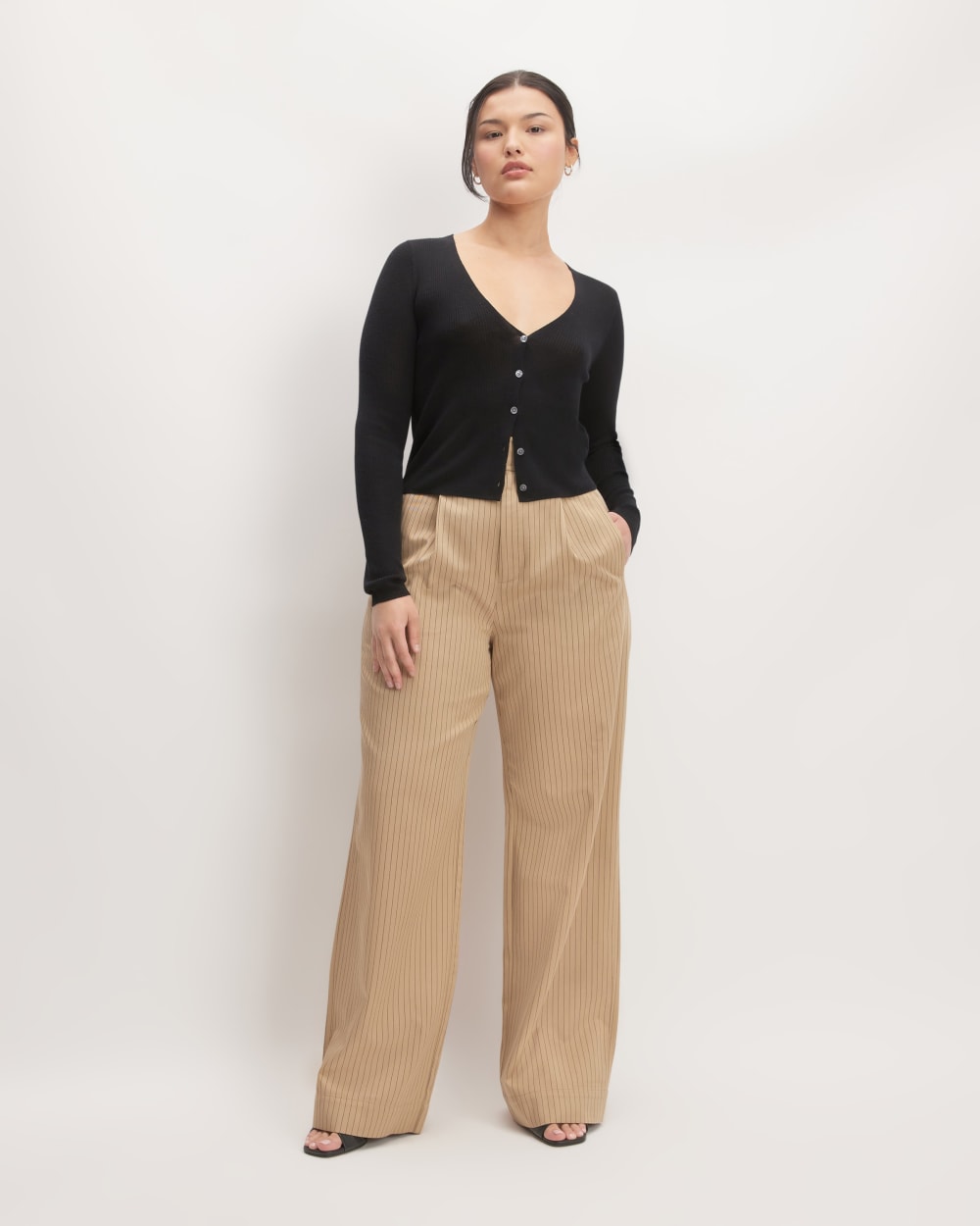 The Cardigan in Ultrasoft Merino | Black - Image 4