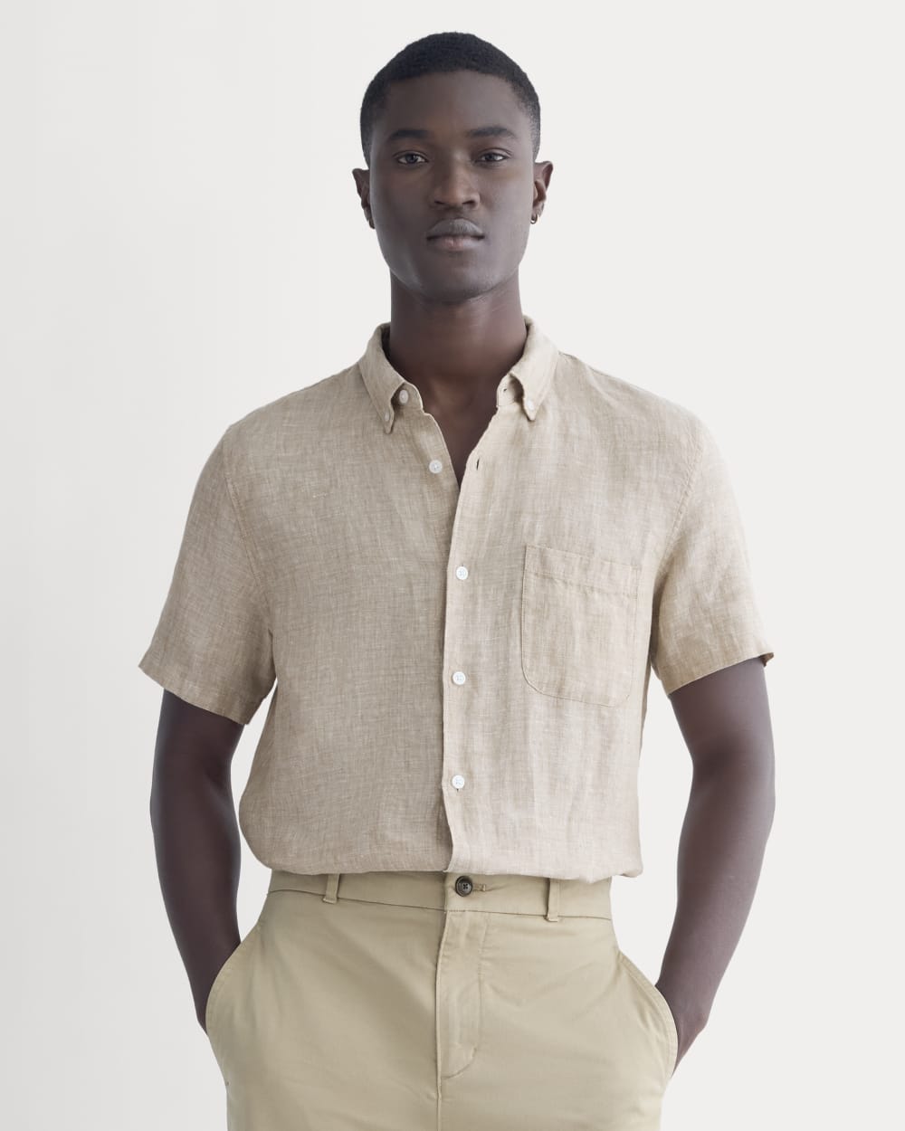 The Classic Short-Sleeve Shirt in Linen | Cornstalk Chambray