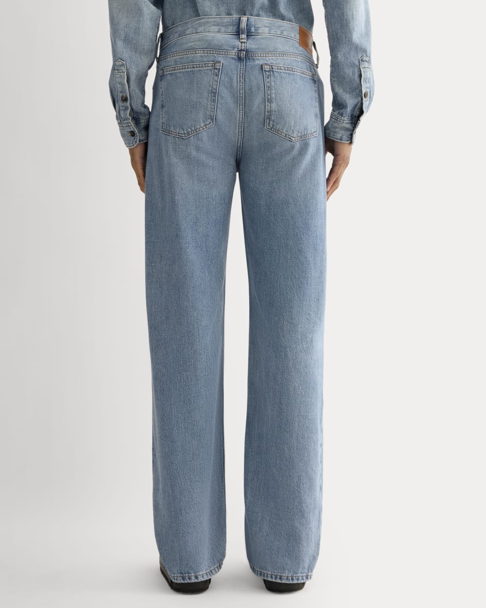 The '90s Loose Straight Jean | Light Indigo - Image 5