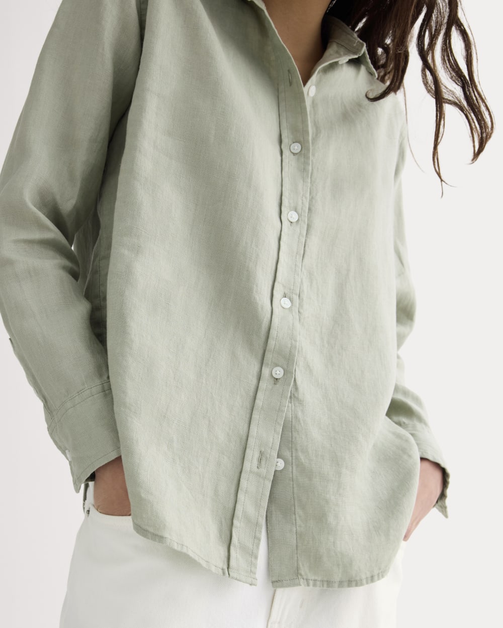 The Must-Have Shirt in Linen | Seagrass - Image 3