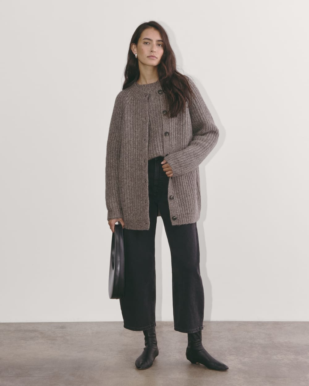 The Fisherman Cardigan in Cloud | Taupe Melange - Image 5
